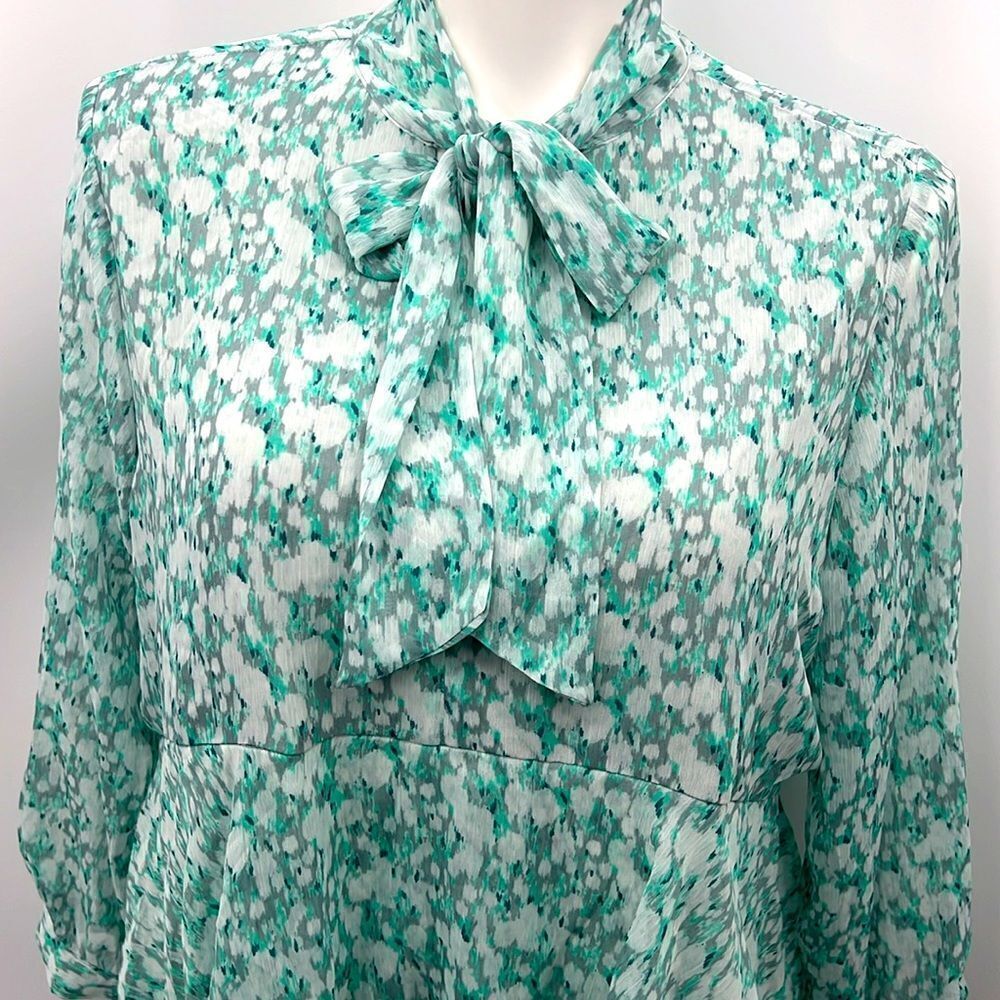 Lauren Conrad 1X boho long sleeve tiered necktie blouse